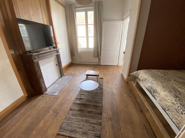 Chez Victor H Hotel Amiens Bagian luar foto